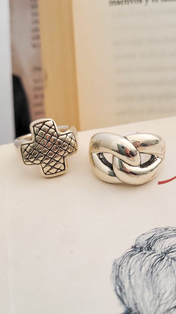 Anillo Cruz del Equilibrio - Plata 925