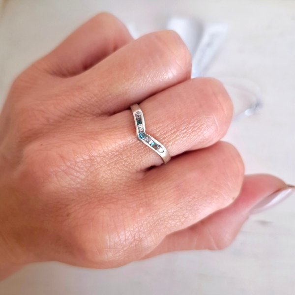 Anillo en V - Plata 925