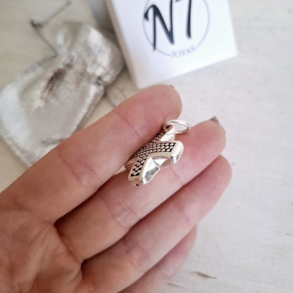 Dije Cruz del Equilibrio - Plata Inflada 925