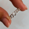 Anillo Lotu en Acero Blanco. Hermoso y delicado anillo tipo trenzado.