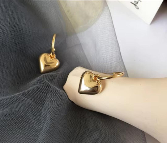 Argollas Corazón Dorado Acero Dorado