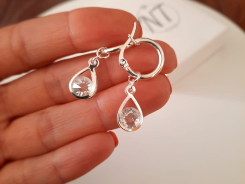 Aros brisura gota cristal en acero blanco Aros brisura gota cristal en acero blanco