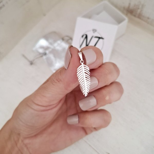 Dije Hoja - Acero Blanco Dije de Hoja - Acero Blanco