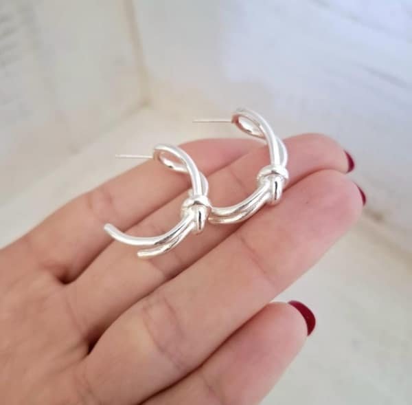 Aros Pasante Nudo - Acero Blanco