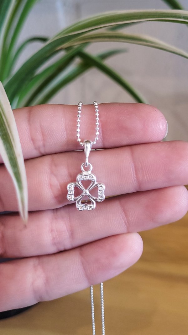 Trebol Dije Trébol con Puntos de Luz - Plata 925