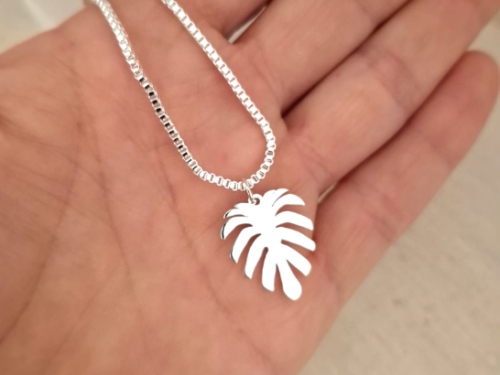 Collar con dije Hoja - Acero Blanco