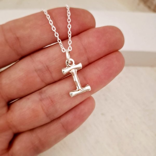 Colgante Inicial Forma Ondulada