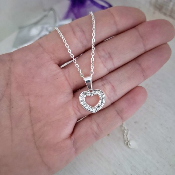 Colgante Corazón Calado con Brillo - Acero Blanco