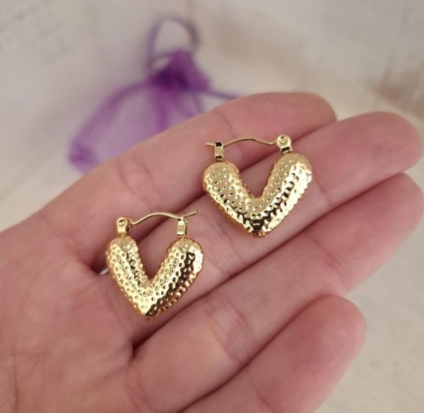 Aros Corazón Rugoso en Acero Dorado Aros Corazón Rugoso - Acero Dorado